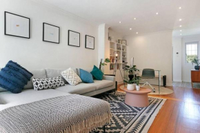 Stunning 2-bedroom house in leafy Claremont